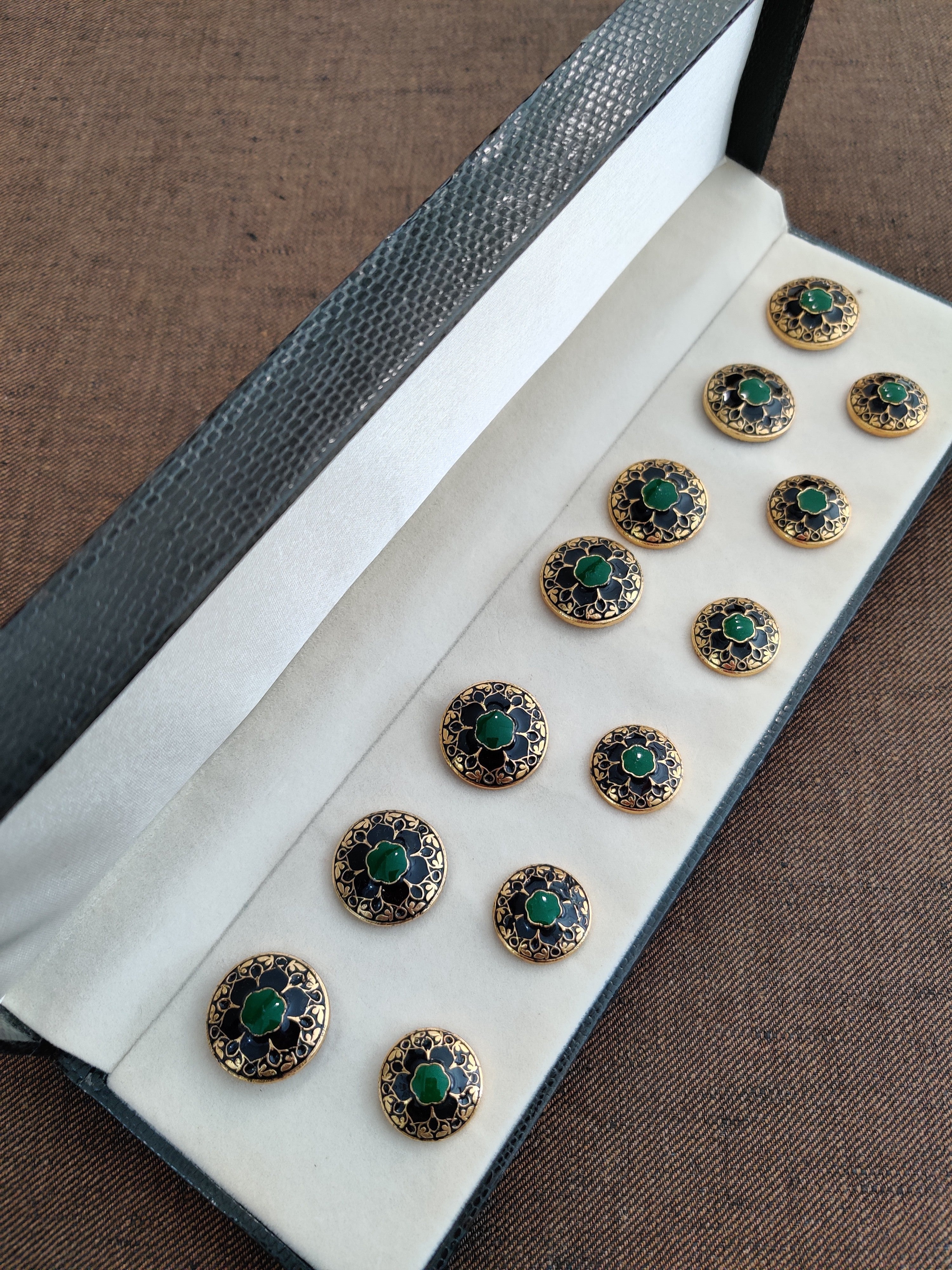 Awadh Black