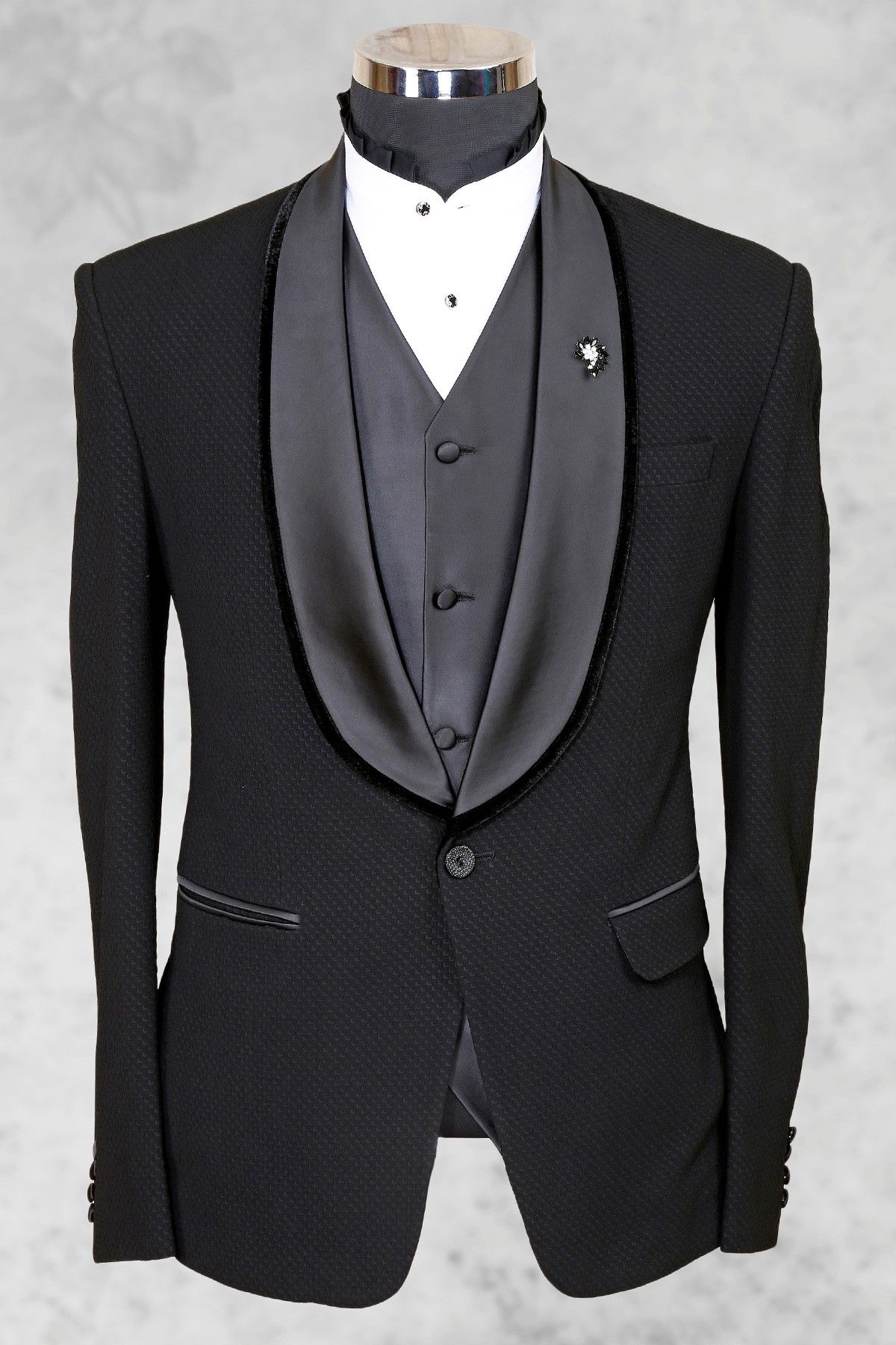 The Dazzle Man Classic Black Tuxedo Three Piece Suit