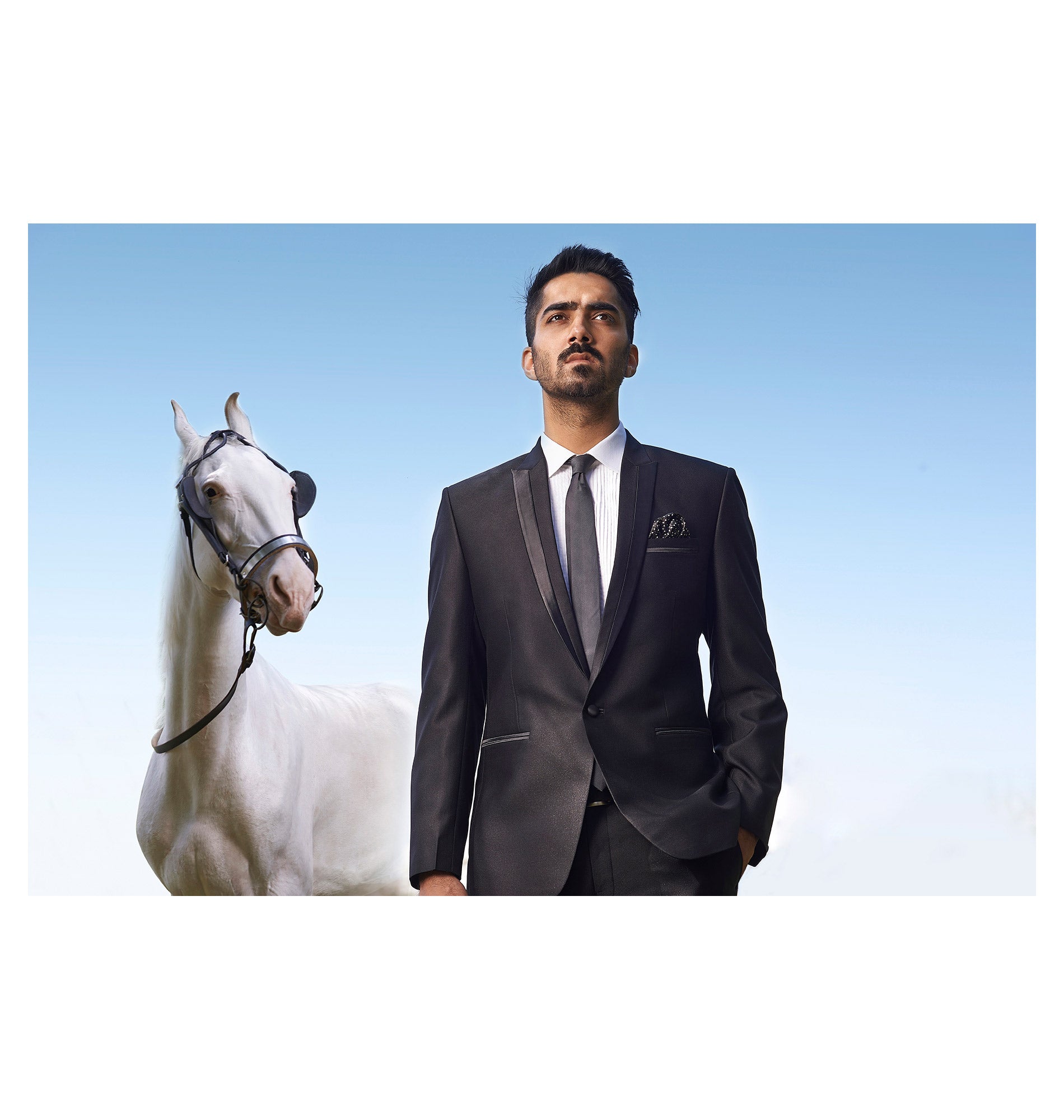 SUITS - PEAK COLLAR TUXEDO